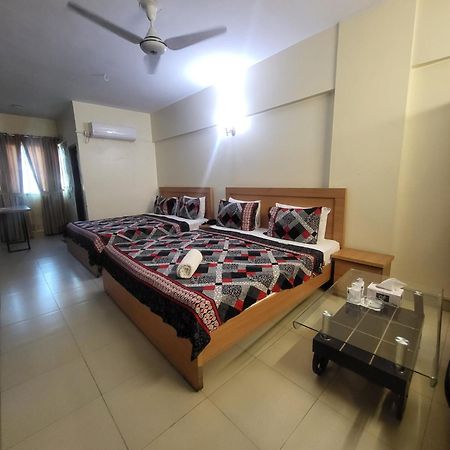 קראצ'י Hotel Rooms Dha מראה חיצוני תמונה