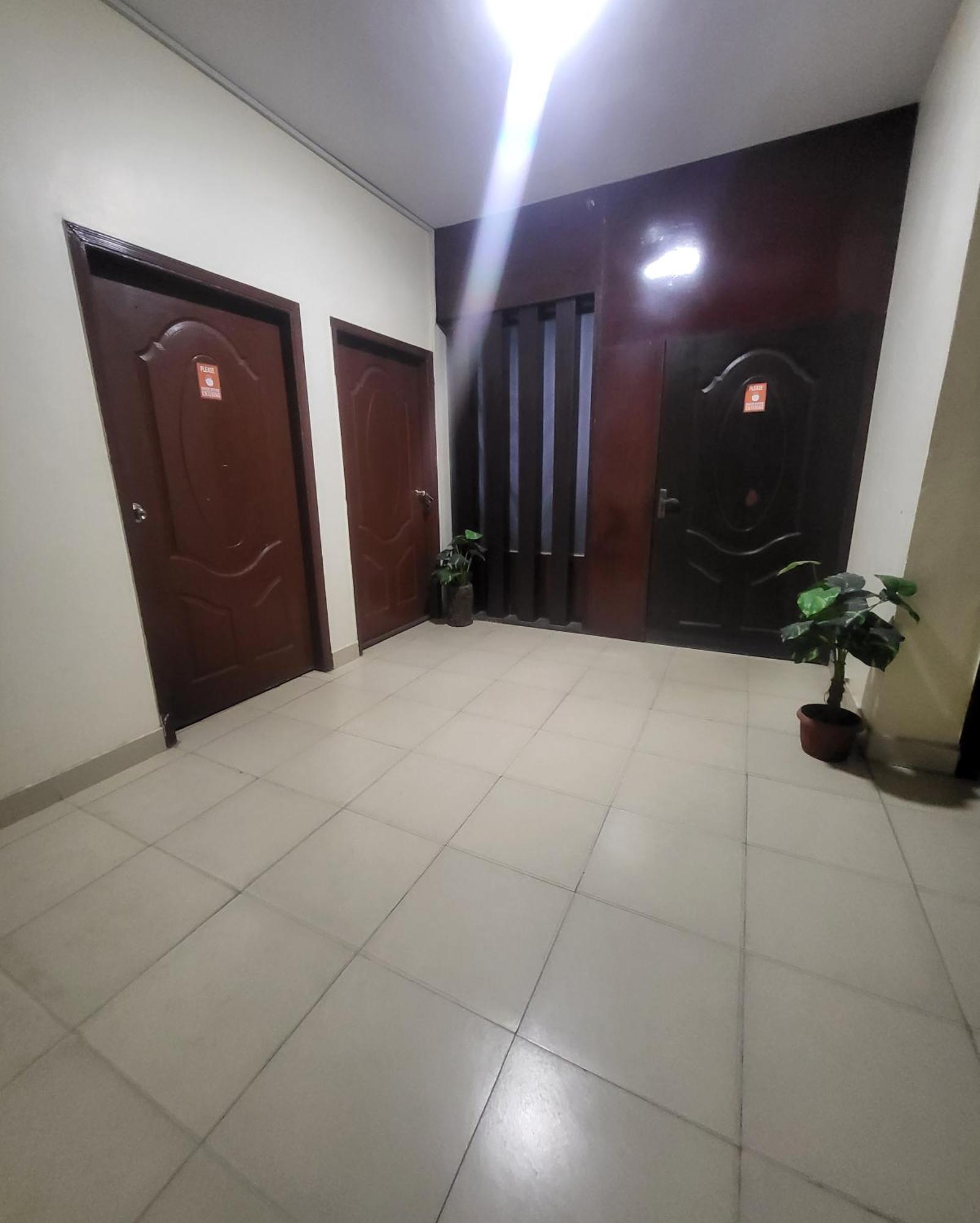 קראצ'י Hotel Rooms Dha מראה חיצוני תמונה